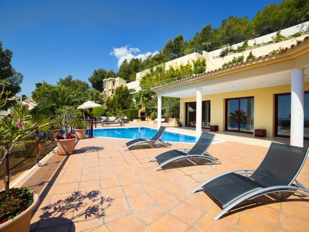 Spacious luxury Villa with sea views in Altea