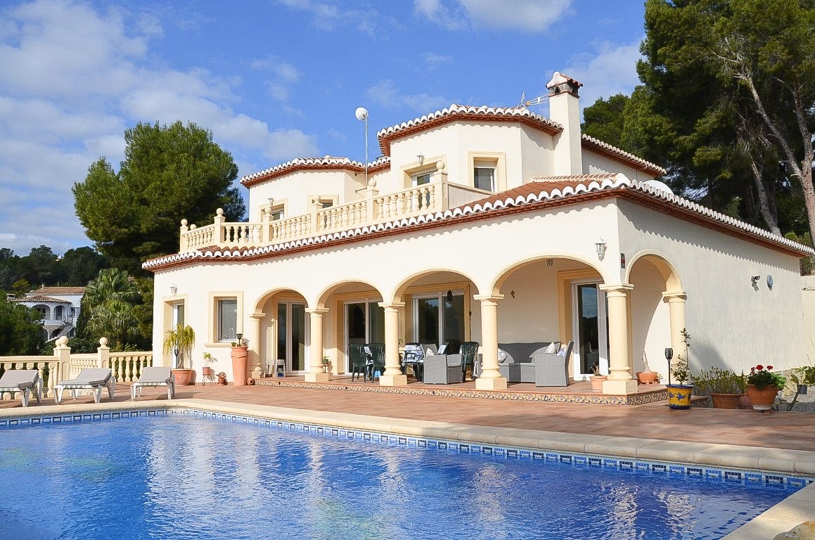 Mediterranean style villa with beautiful sea views in Benissa Costa.
