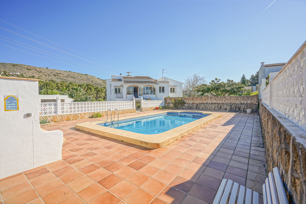 Traditional villa close to the town center of Jávea 