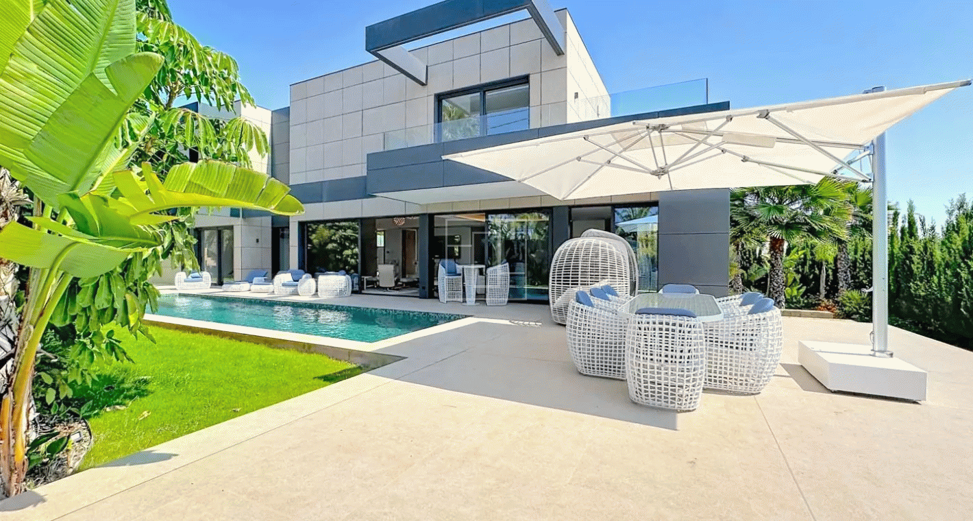 Calpe, Costa Blanca, Spain, 4 Bedrooms Bedrooms, ,3 BathroomsBathrooms,Villa,Sale,2566